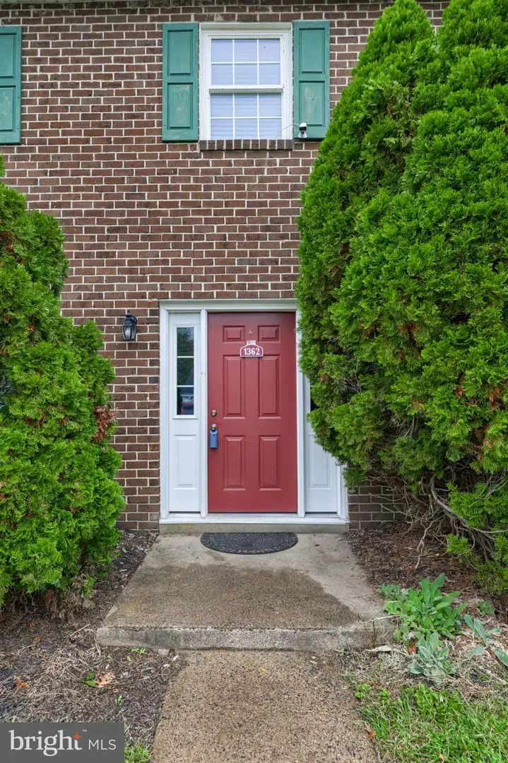 1362 Blue Jay Dr, Lancaster, PA 17601 - #2