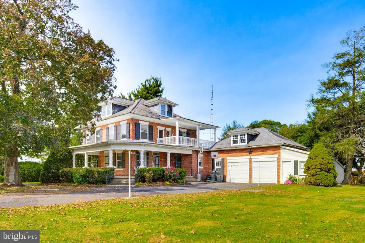 1612 Landisville Rd, Manheim, PA 17545 - #1