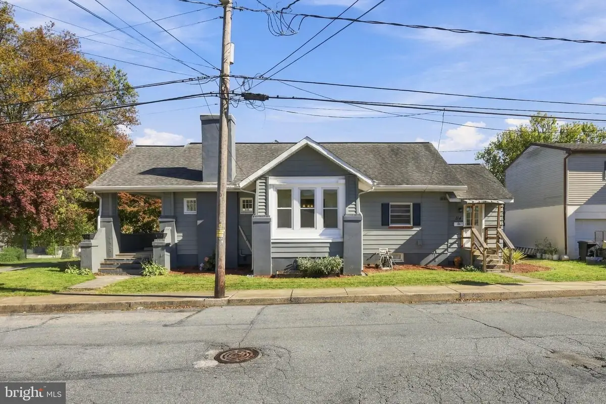 314 Chocolate Ave, Mount Joy, PA 17552 - #1