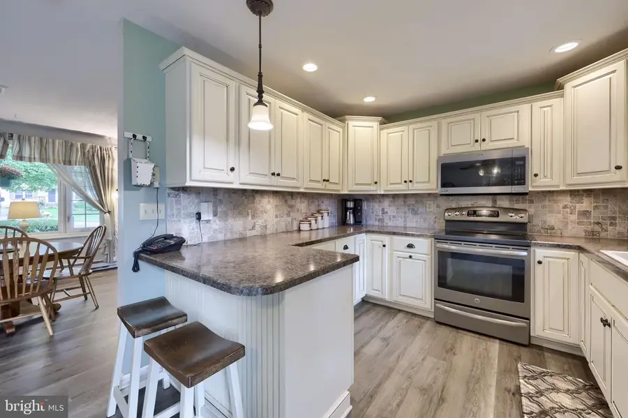 3681 Elizabethtown Rd, Manheim, PA 17545 - #2