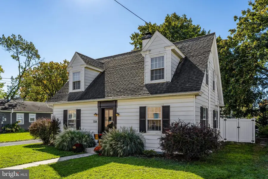 114 S Penn St, Manheim, PA 17545 - #3