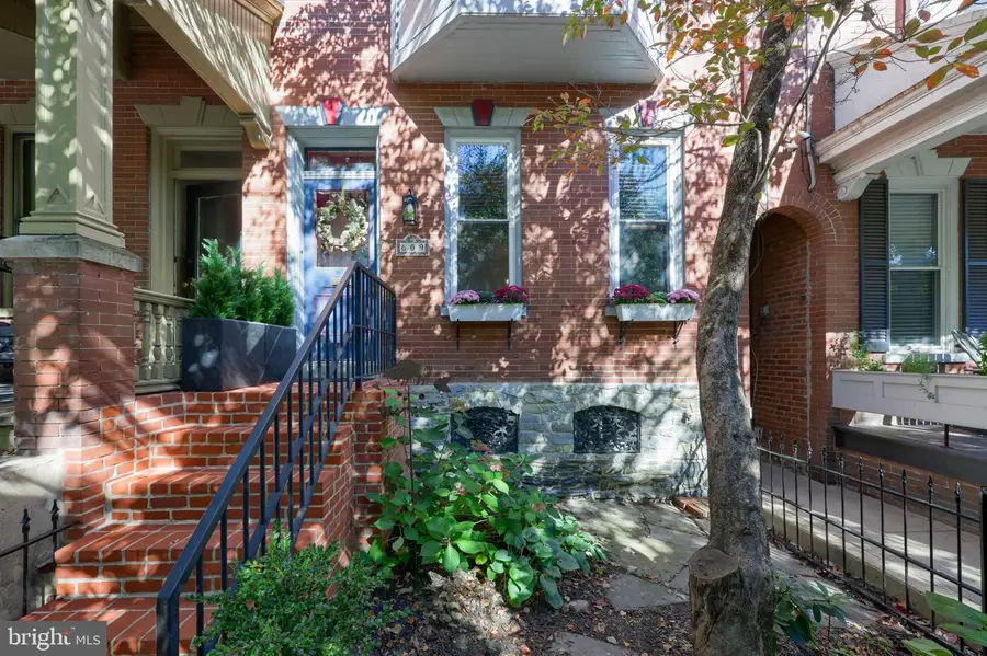 609 W Chestnut St, Lancaster, PA 17603 - #2