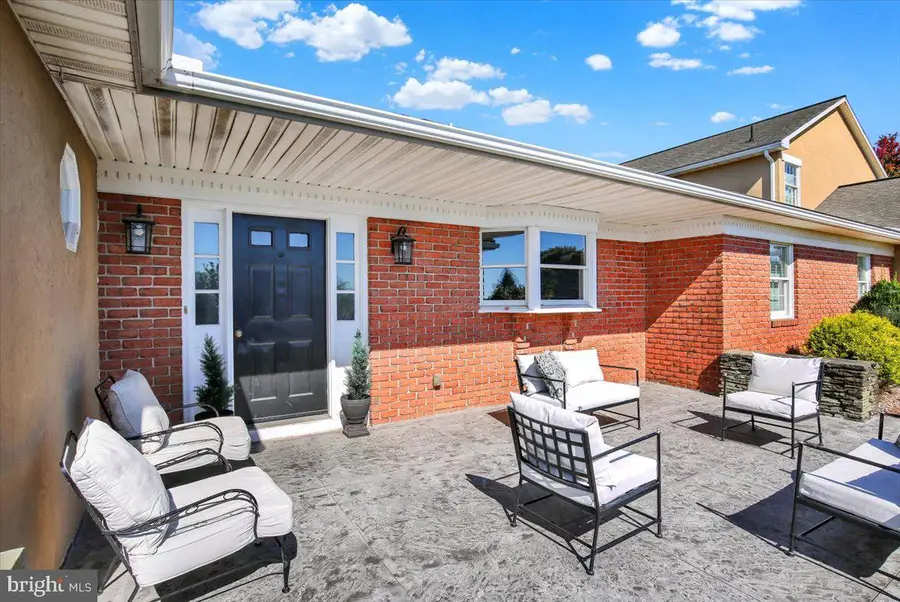 2645 Stumptown Rd, Bird In Hand, PA 17505 - #3