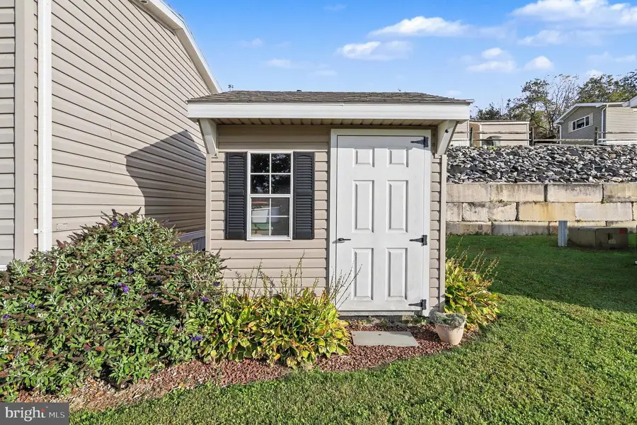 1206 Oak St, New Providence, PA 17560 - #3