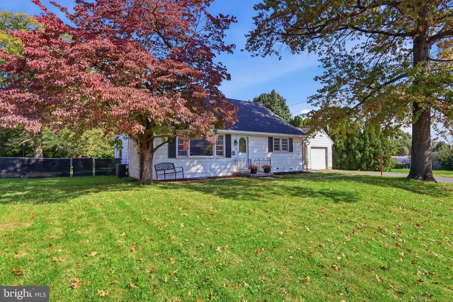 129 E Harrisburg Ave, Elizabethtown, PA 17022 - #3