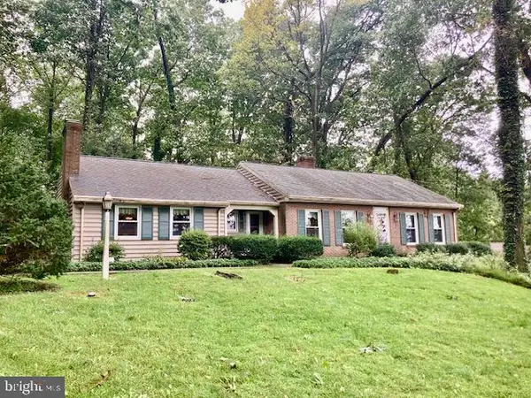 120 Oakridge Dr, NEW HOLLAND, PA 17557