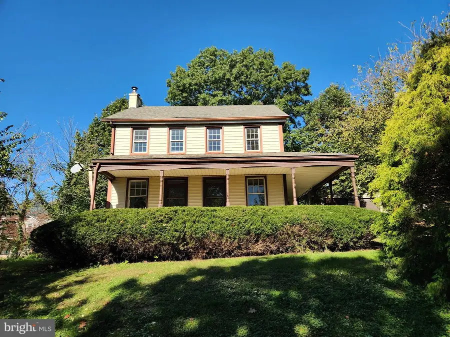 1394 N Strickler Rd, Manheim, PA 17545 - #2
