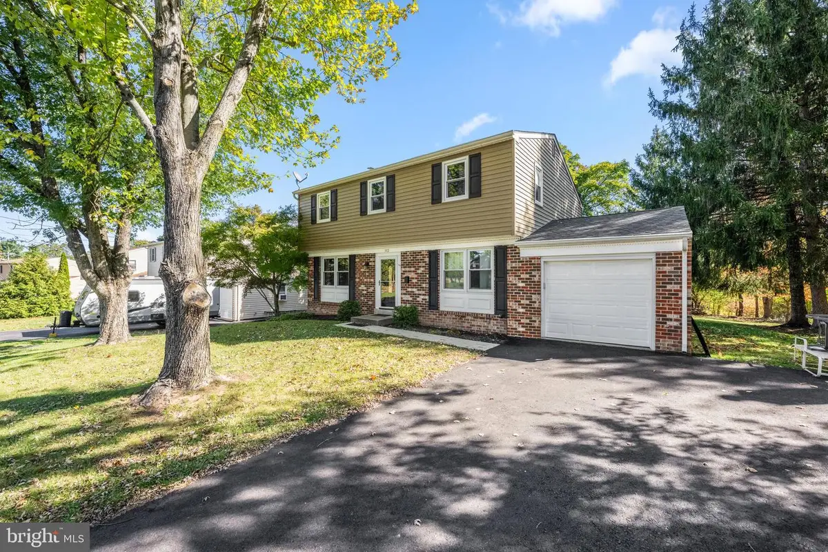 112 Young Ave, Coopersburg, PA 18036 - Image #1