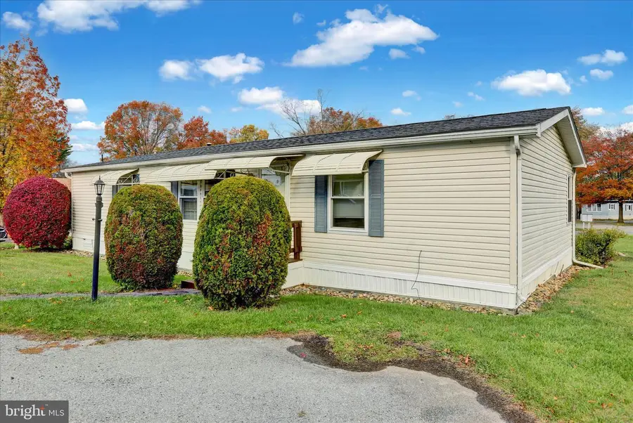 8758 Turkey Ridge Rd, Breinigsville, PA 18031 - Image #3