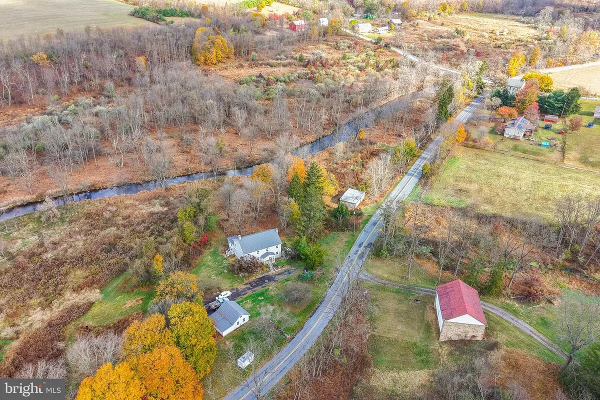 8659 Allemaengel Rd, Kempton, PA 19529 - Image #1