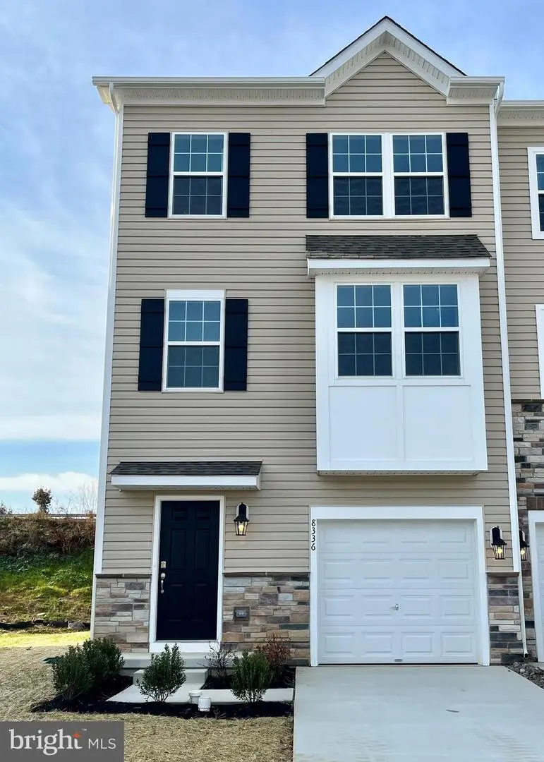 8336 Alexander Ct, Breinigsville, PA 18031 - Image #2