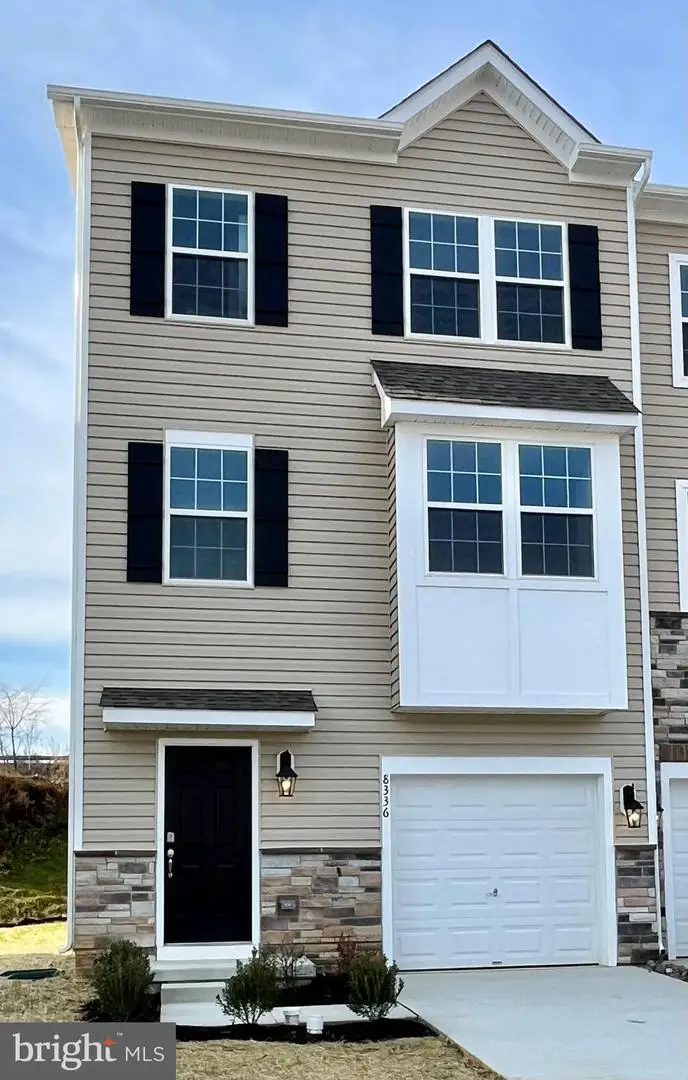 8336 Alexander Ct, Breinigsville, PA 18031 - Image #3