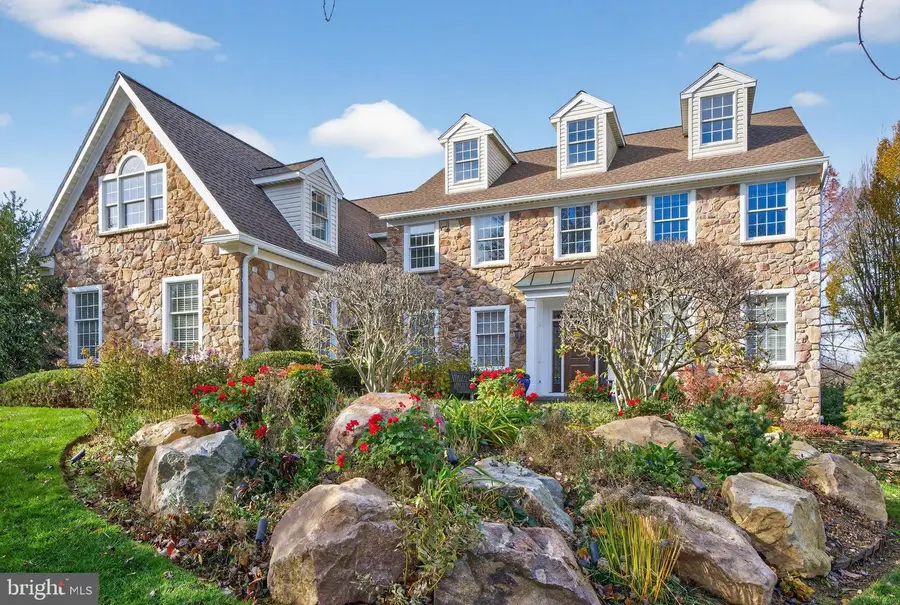 2056 Autumn Ridge Rd, Macungie, PA 18062 - Image #2