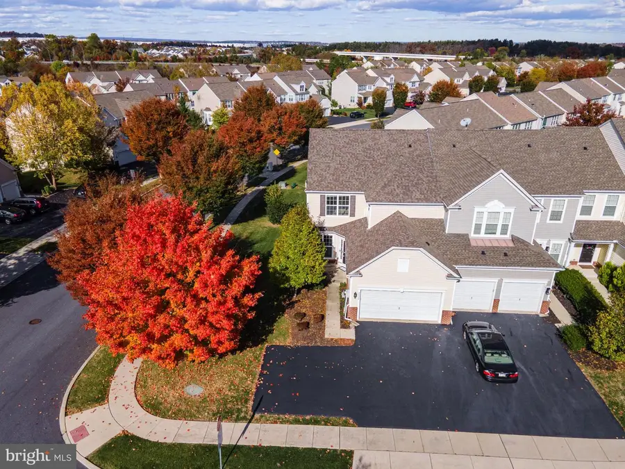 8524 Mayfair Ct, Breinigsville, PA 18031 - Image #2