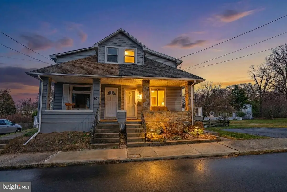 309 Delong Ave, Emmaus, PA 18049 - Image #1