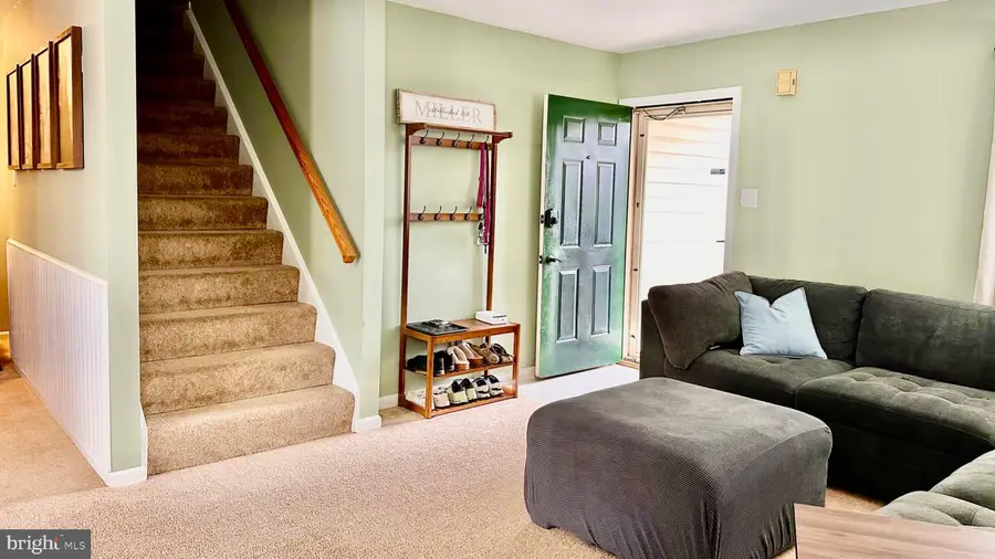 127 E George St, Emmaus, PA 18049 - Image #2