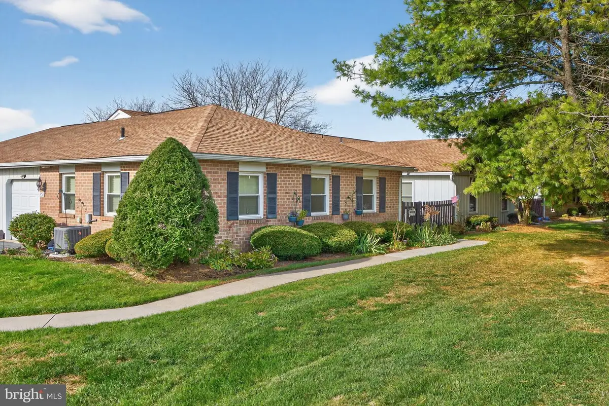 5743 Whitemarsh Dr, Macungie, PA 18062 - Image #1