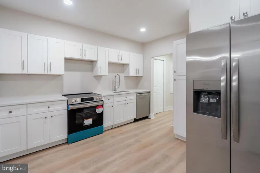 750 S Hall St, Allentown, PA 18102 - Image #2