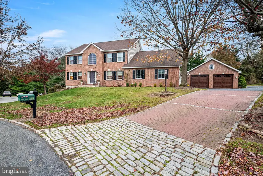 6335 Red Fox Ct, Coopersburg, PA 18036 - Image #2