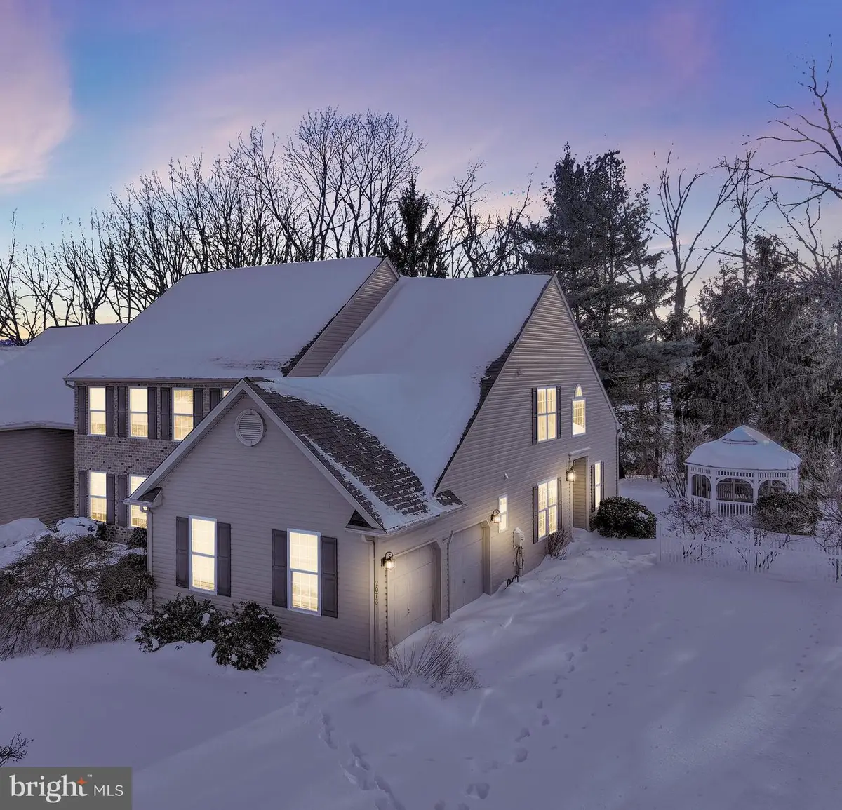 2073 Rolling Meadow Dr, Macungie, PA 18062 - #1