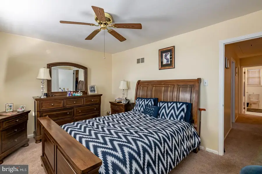 727 S 11th St, Allentown, PA 18103 - Image #3