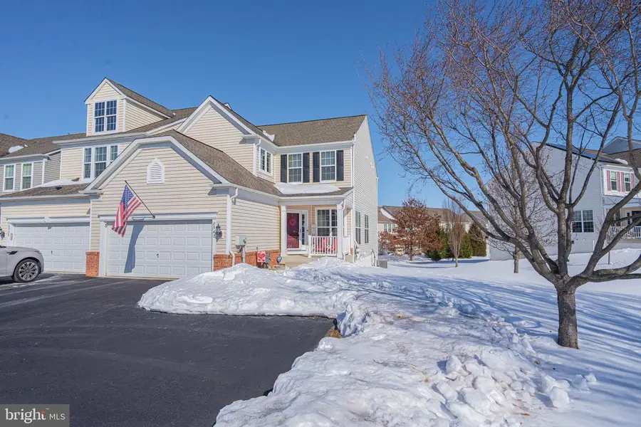 8542 Mayfair Ct, Breinigsville, PA 18031 - #2