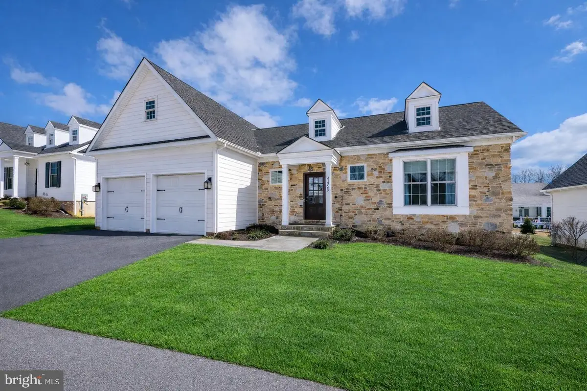 4459 Old Saucon Rd, Bethlehem, PA 18015 - #1