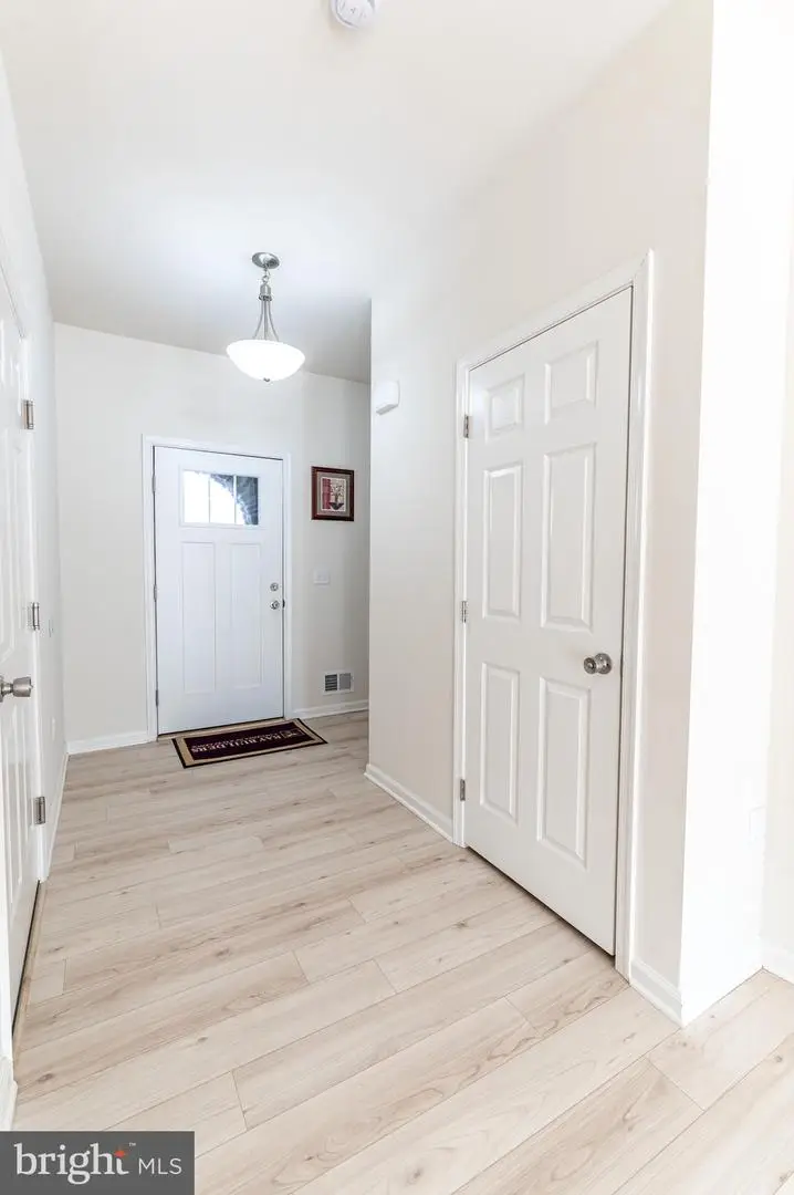 164 Maureen Ln, South Whitehall, PA 18104 - #3