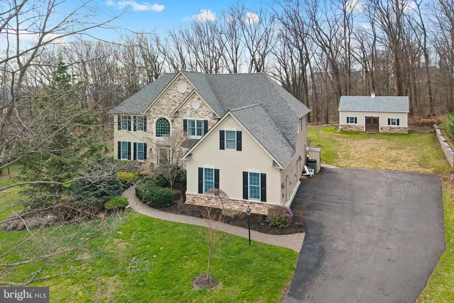 6145 Holly Ct, Coopersburg, PA 18036 - #2