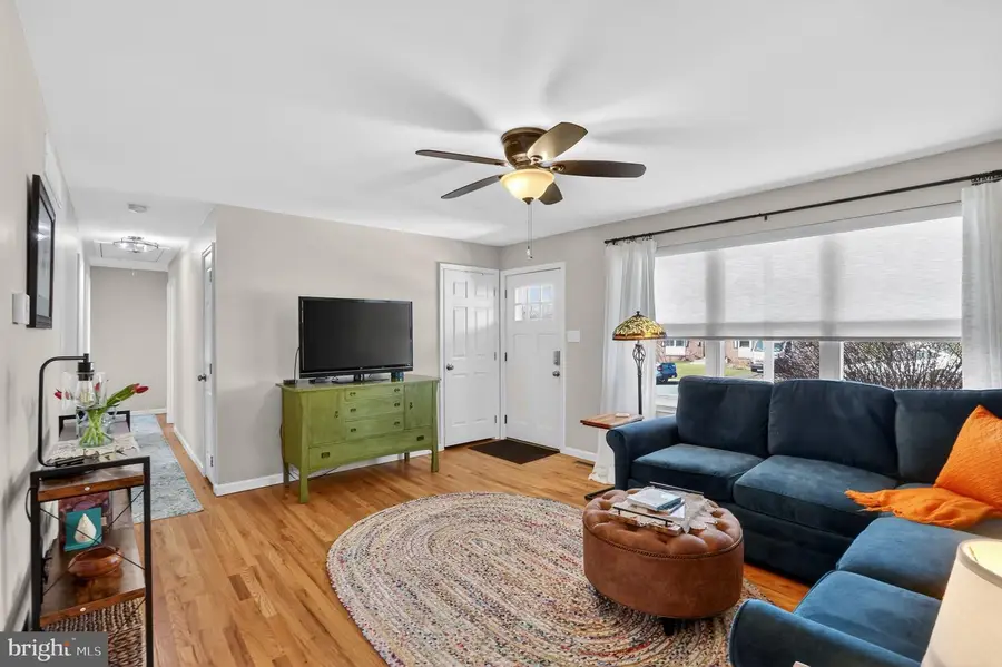 138 S 9th St, Coopersburg, PA 18036 - #3