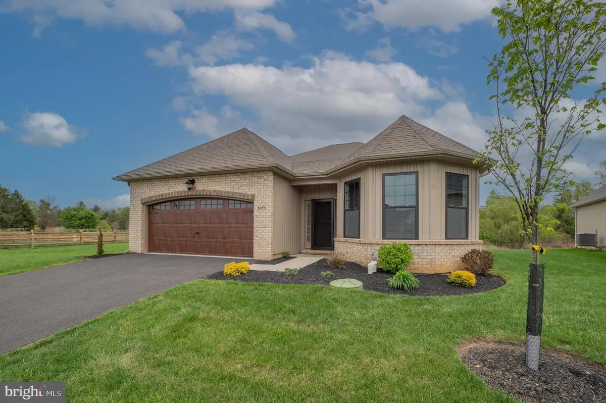 4085 Eveningstar Rd, Emmaus, PA 18049 - #1