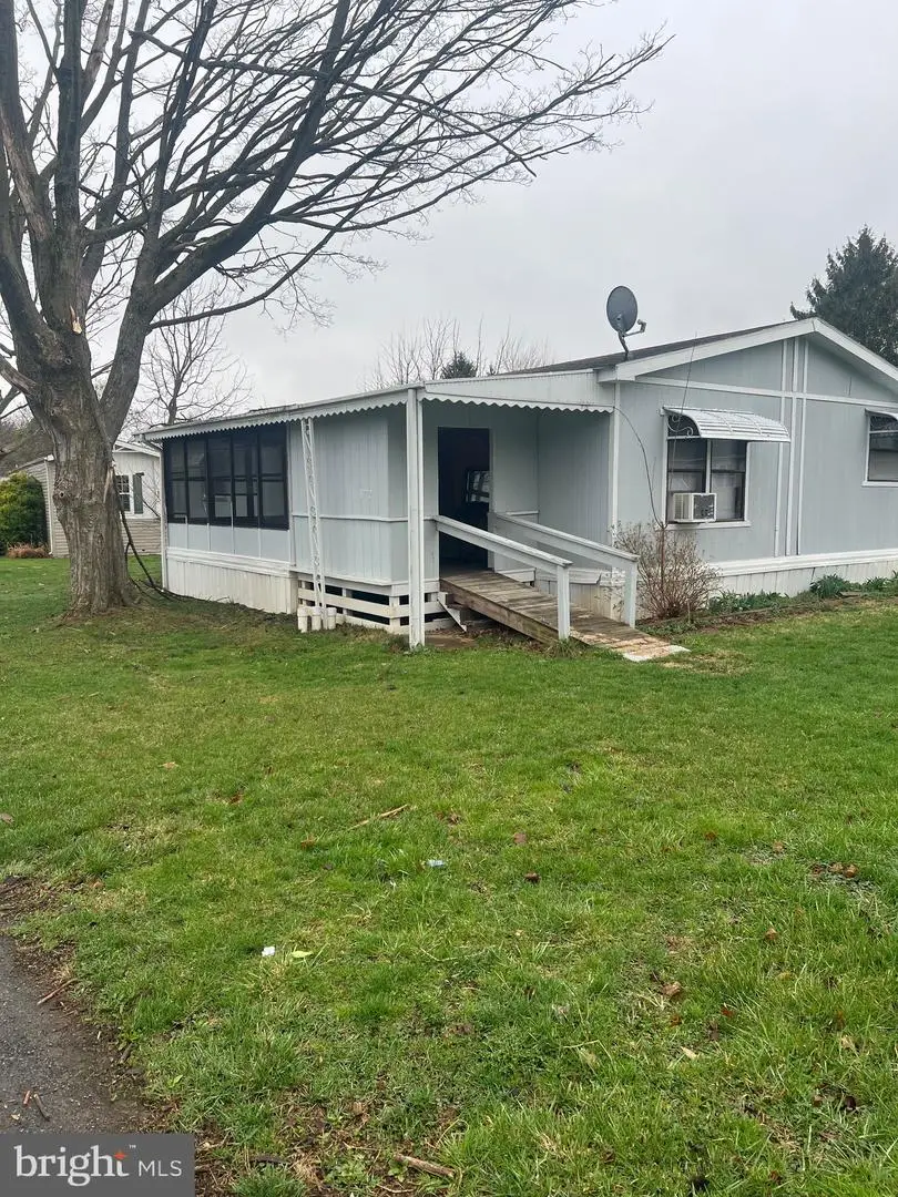 8772 Breinig Run Cir, Breinigsville, PA 18031 - #1