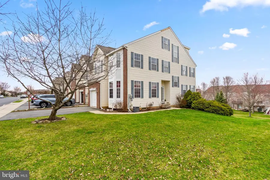 5261 Dartmouth Dr, Macungie, PA 18062 - #2