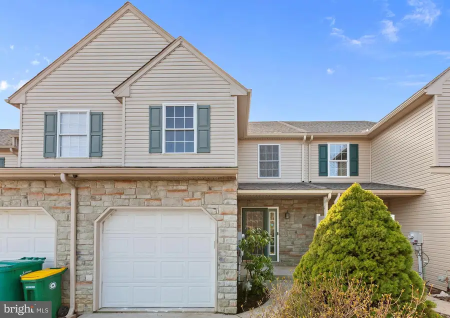 8014 Heritage Dr, Alburtis, PA 18011 - #2