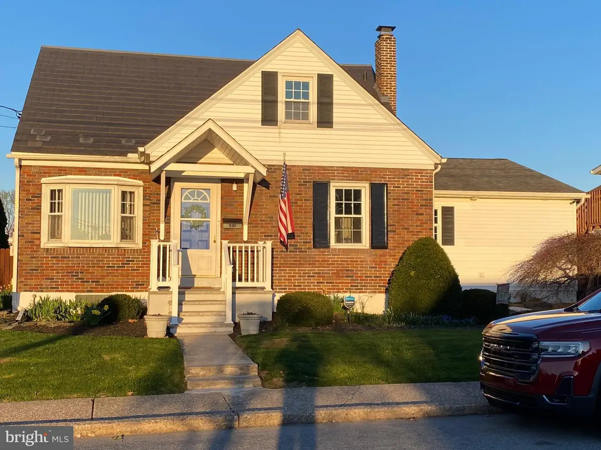 930 4th Street, Whitehall, PA 18052 - #1