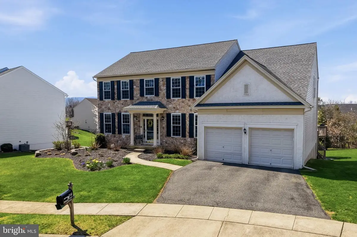 2140 Grandy Ct, Macungie, PA 18062 - #1