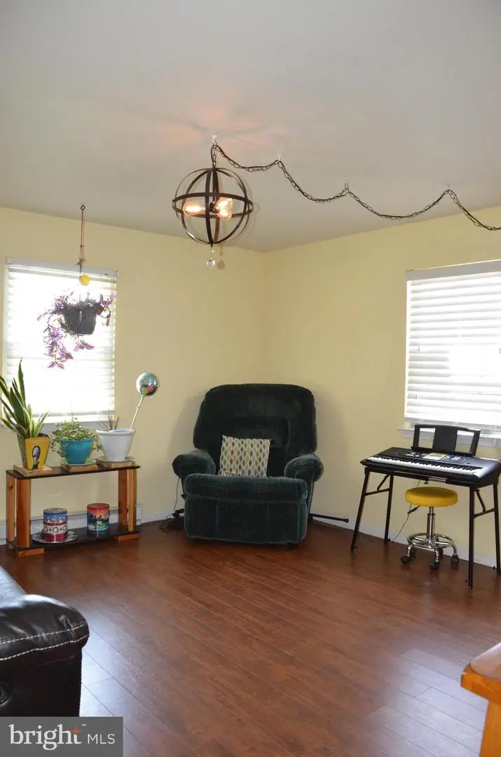 847 N Van Buren St, Allentown, PA 18109 - #3