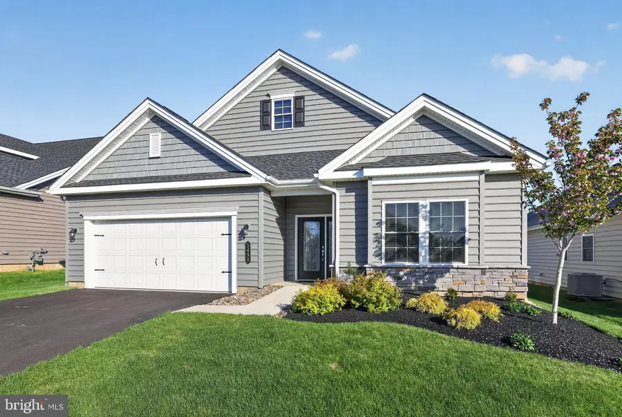 5490 Traditions Dr, Coopersburg, PA 18036 - #2