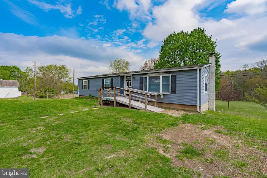 3310 Friedens Rd, Slatington, PA 18080 - #2