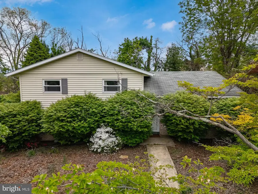 5131 Fairlawn Rd, Center Valley, PA 18034 - #3