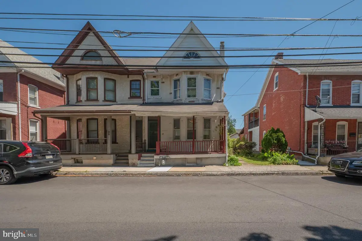 37 N 4th St, Emmaus, PA 18049 - #1