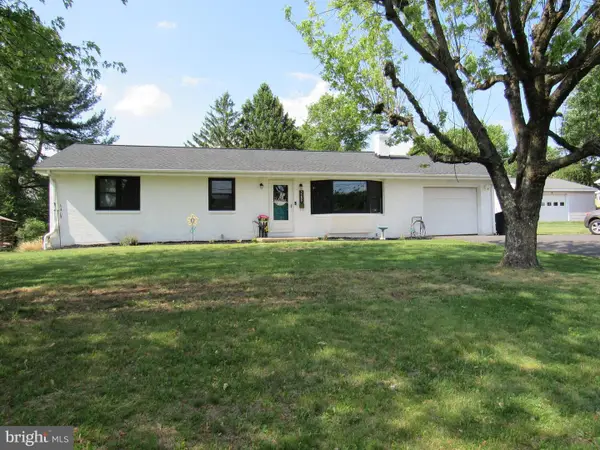 3289 Jacoby Rd, COOPERSBURG, PA 18036