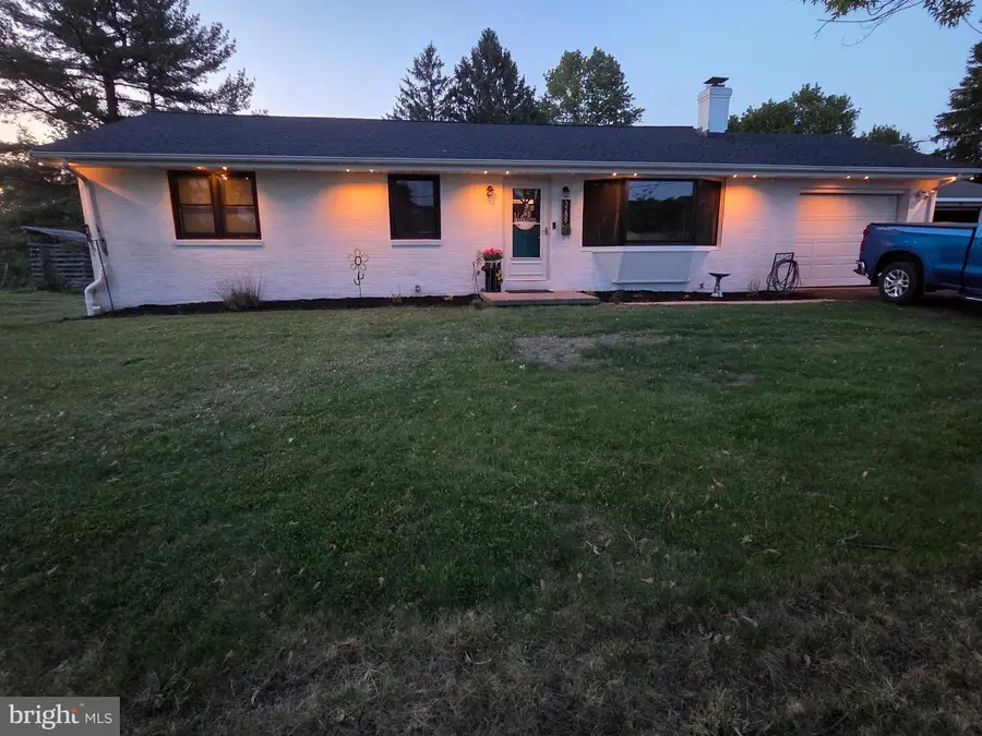 3289 Jacoby Rd, Coopersburg, PA 18036 - #3