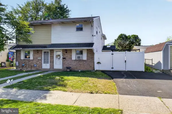 251 Edward Ln, CATASAUQUA, PA 18032