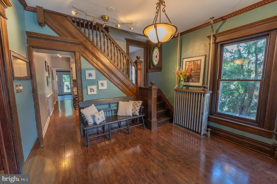 228 N 4th St, Emmaus, PA 18049 - #2