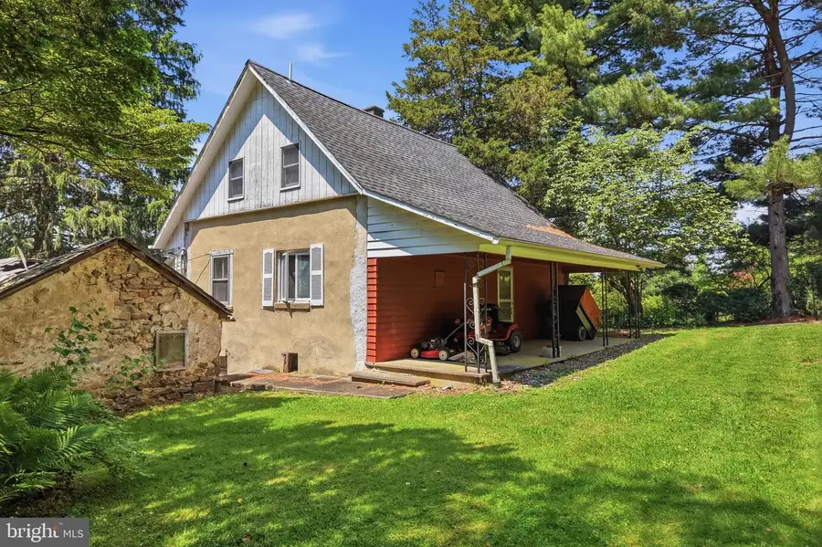 1476 Pennsylvania Ave, Emmaus, PA 18049 - #2