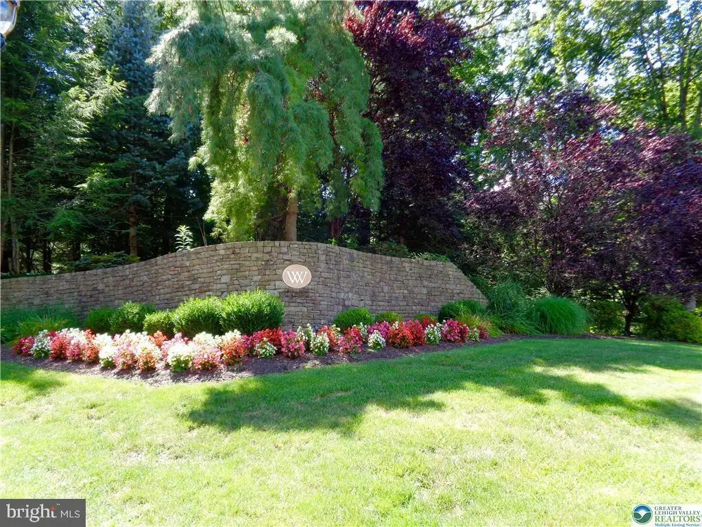 2120 Turnberry Ct, Center Valley, PA 18034 - #1