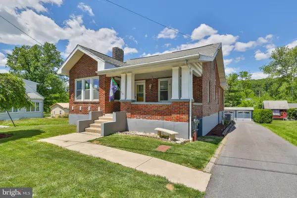 1635 E Emmaus Ave, ALLENTOWN, PA 18103