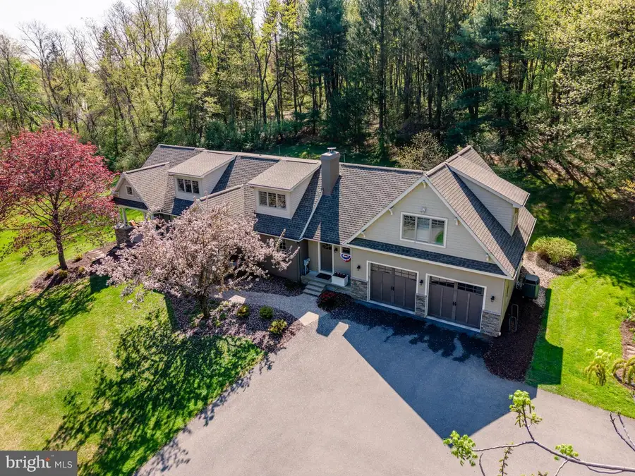 5826 Glen Rd, Upper Saucon, PA 18036 - #2