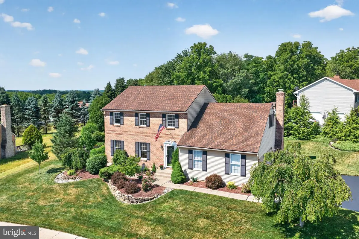 4601 Christina Dr, Whitehall, PA 18052 - #1